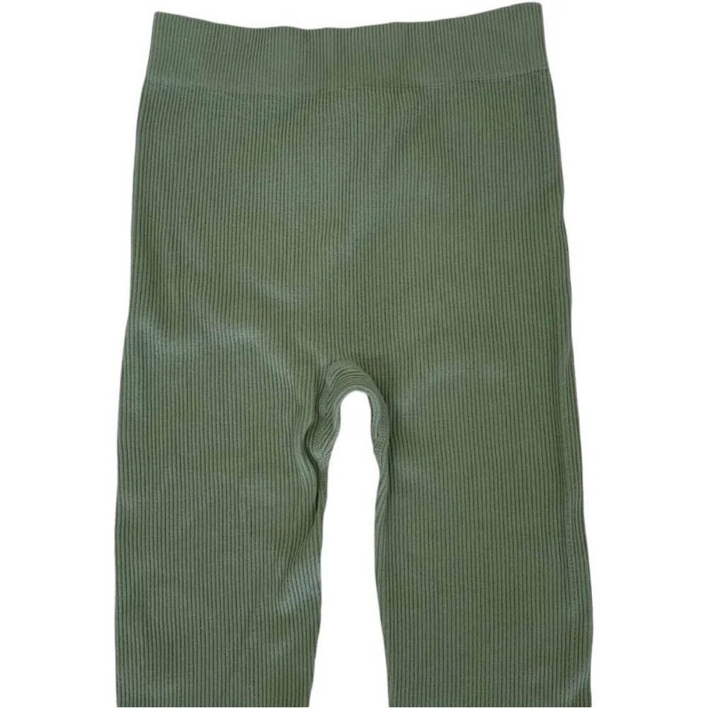 Zara Women Green Ribbed Seamless Leggings